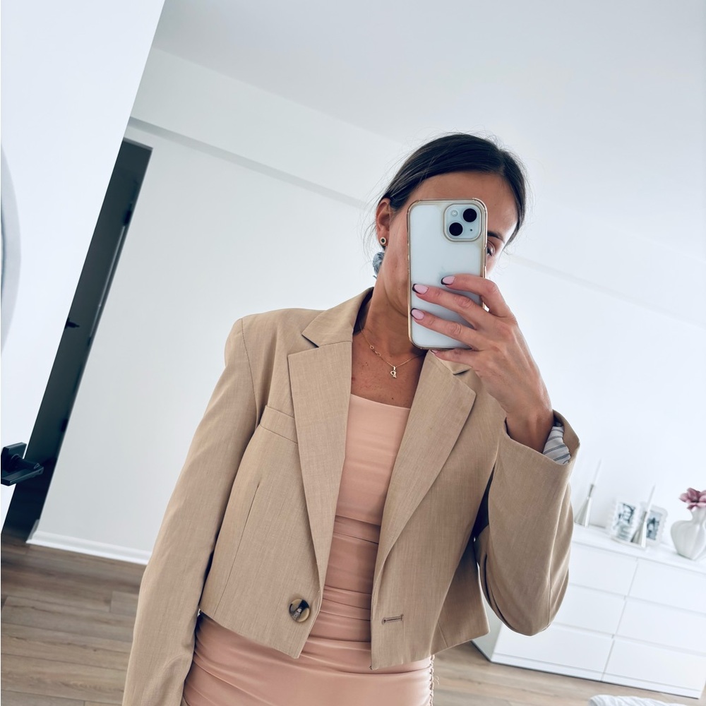 Women's Tan Cropped Blazer size XS